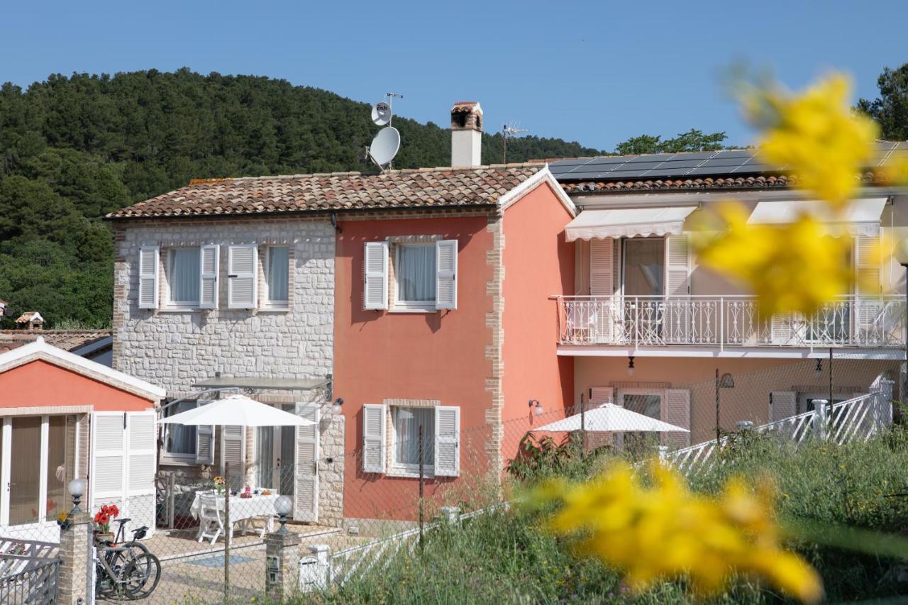 לינה וארוחת בוקר סירולו Fonte D'Olio Conero Relais מראה חיצוני תמונה